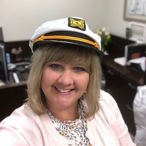 Meet your Posher, Jenny